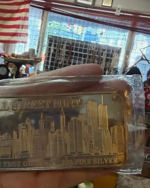 Counter shot: A Wall Street Mint silver bar